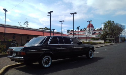 ADUANA-Santa-Teresita-Church-BARRIO-ARANJUEZ-COSTA-RICA-LIMO-LWB.jpg