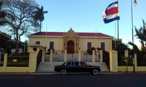 Ministerio-de-Relaciones-Exteriores-y-Culto-de-Costa-Rica-LIMOSINA.jpg