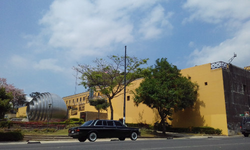 Museo-Nacional-de-Costa-Rica-300D-LIMOSINA.jpg