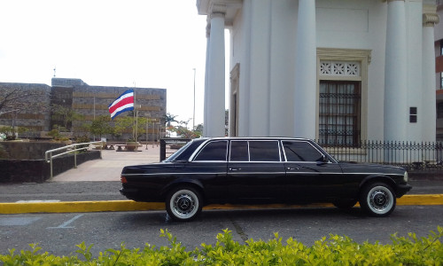 Supreme Court Justice building San Jose Costa Rica LANG W123 LIMO LWB